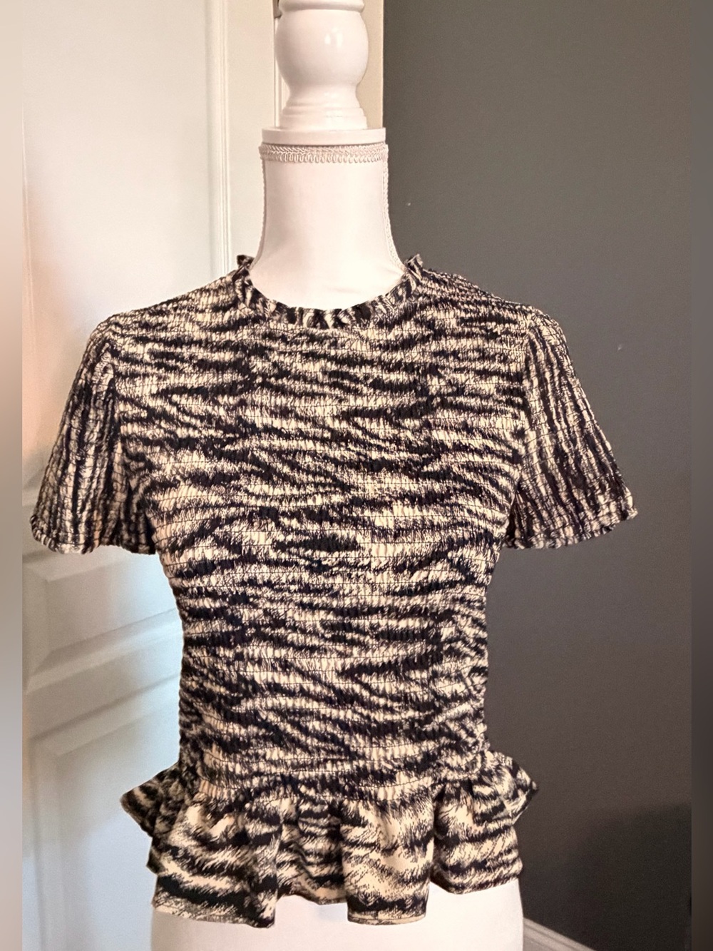 NWT - Express Black & Cream Short Sleeve Peplum Top